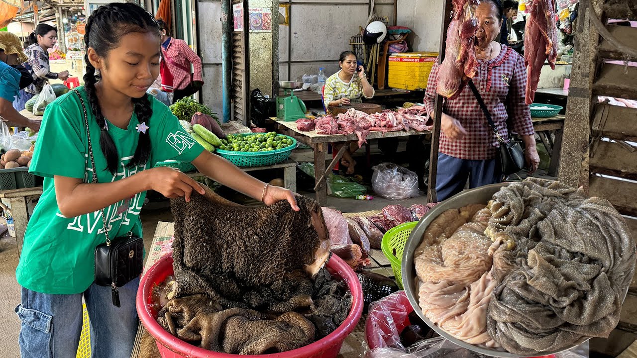 Market show & Cooking : Chef pich buy beef tripe and beef intestine for cooking - 3 country chefs