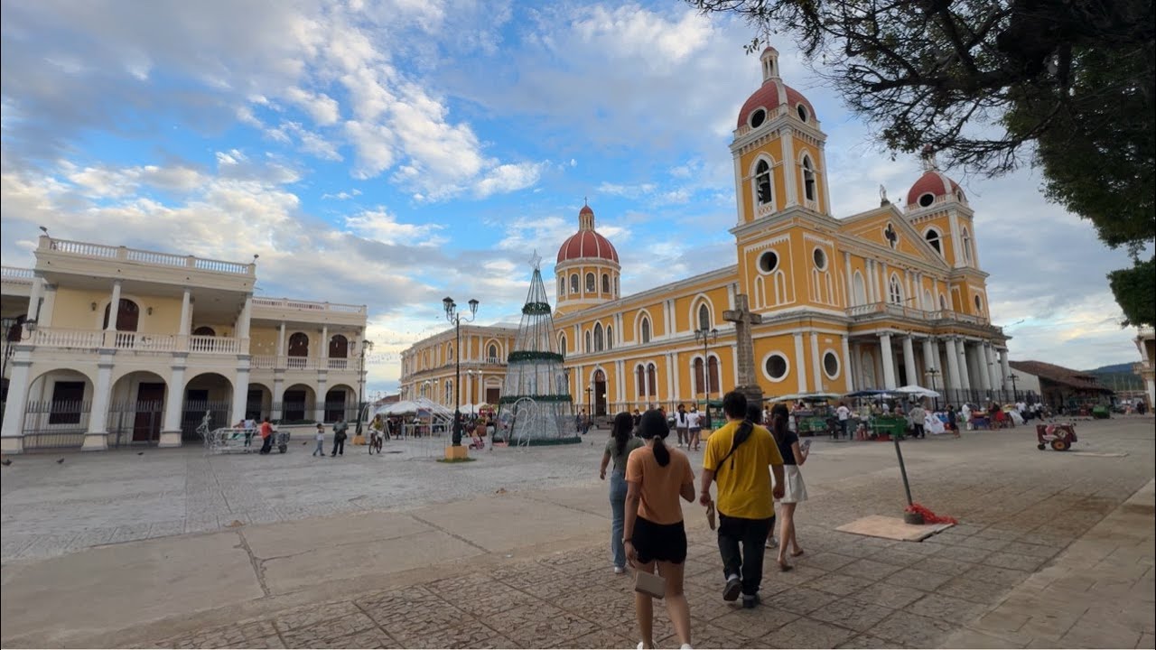 GRANADA En Tiempos De NAVIDAD NICARAGUA irl