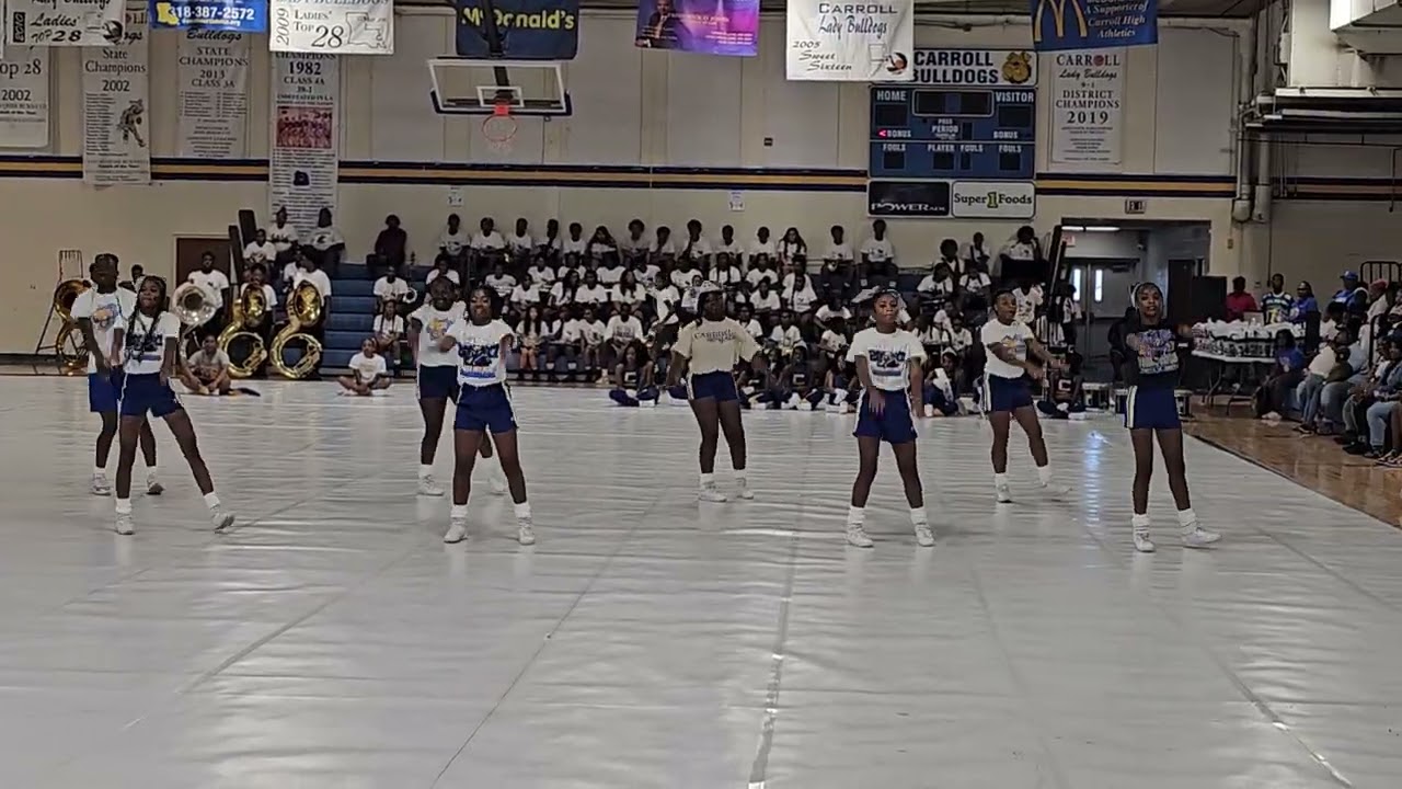 HOMECOMING 2025 CHEERLEADERS! 