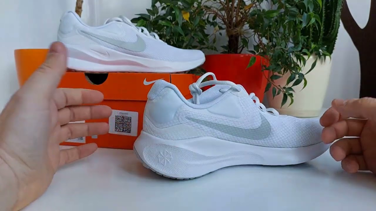 Nike Revolution 7.