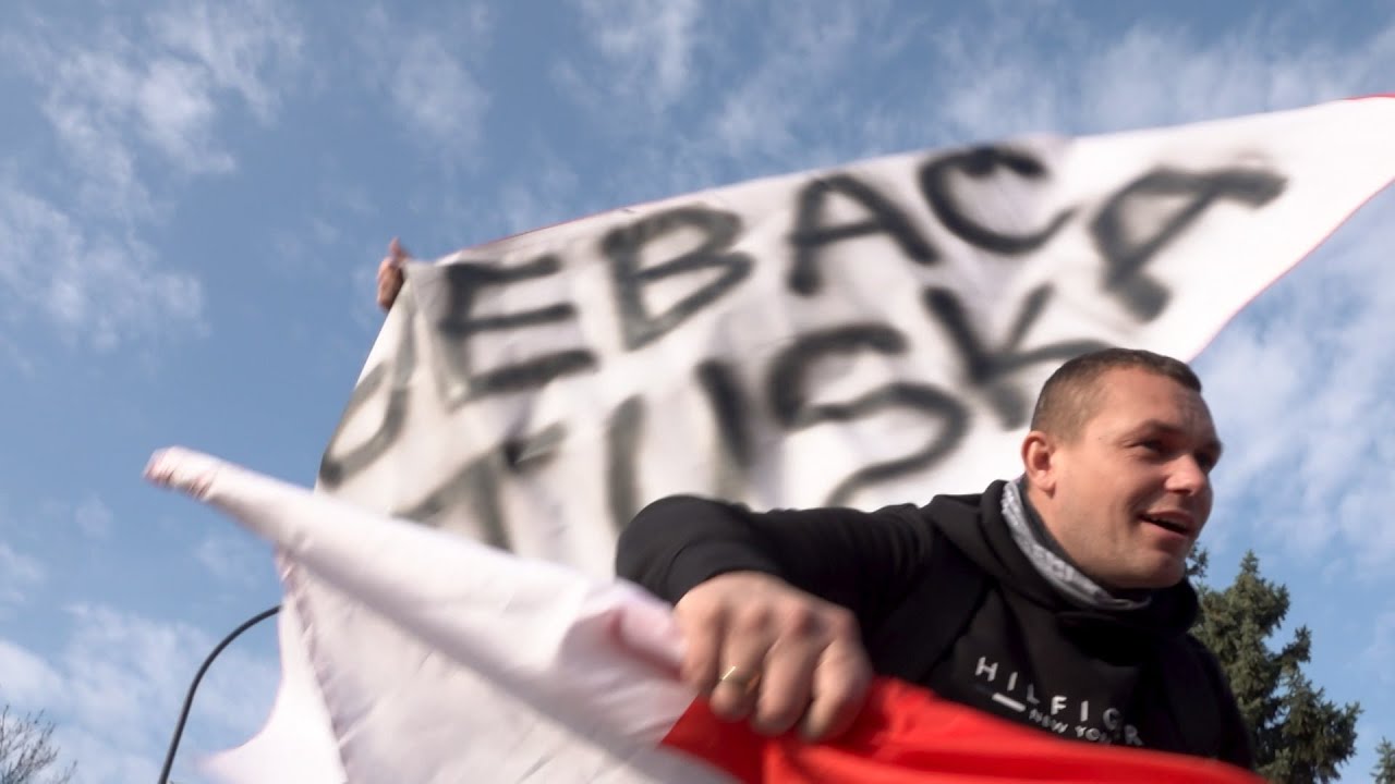 Protest rolników pod Sejmem. Krzykliwie i antyukraińsko.