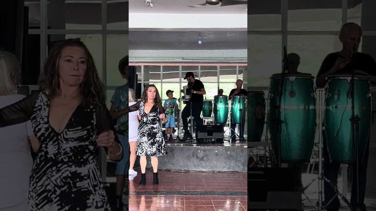Grupo 3 Pasitos canta… abuuu de Toño Rosario @Grupo3pasitos 