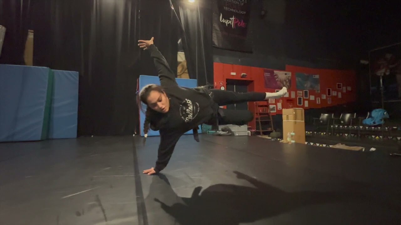 Stage wire dance rigging | Local Heroes