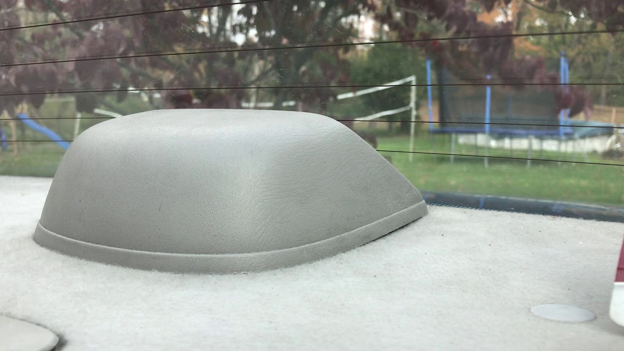 HOW TO REPLACE CENTER BRAKE LIGHT BULB 2000 - 2006 NISSAN SENTRA