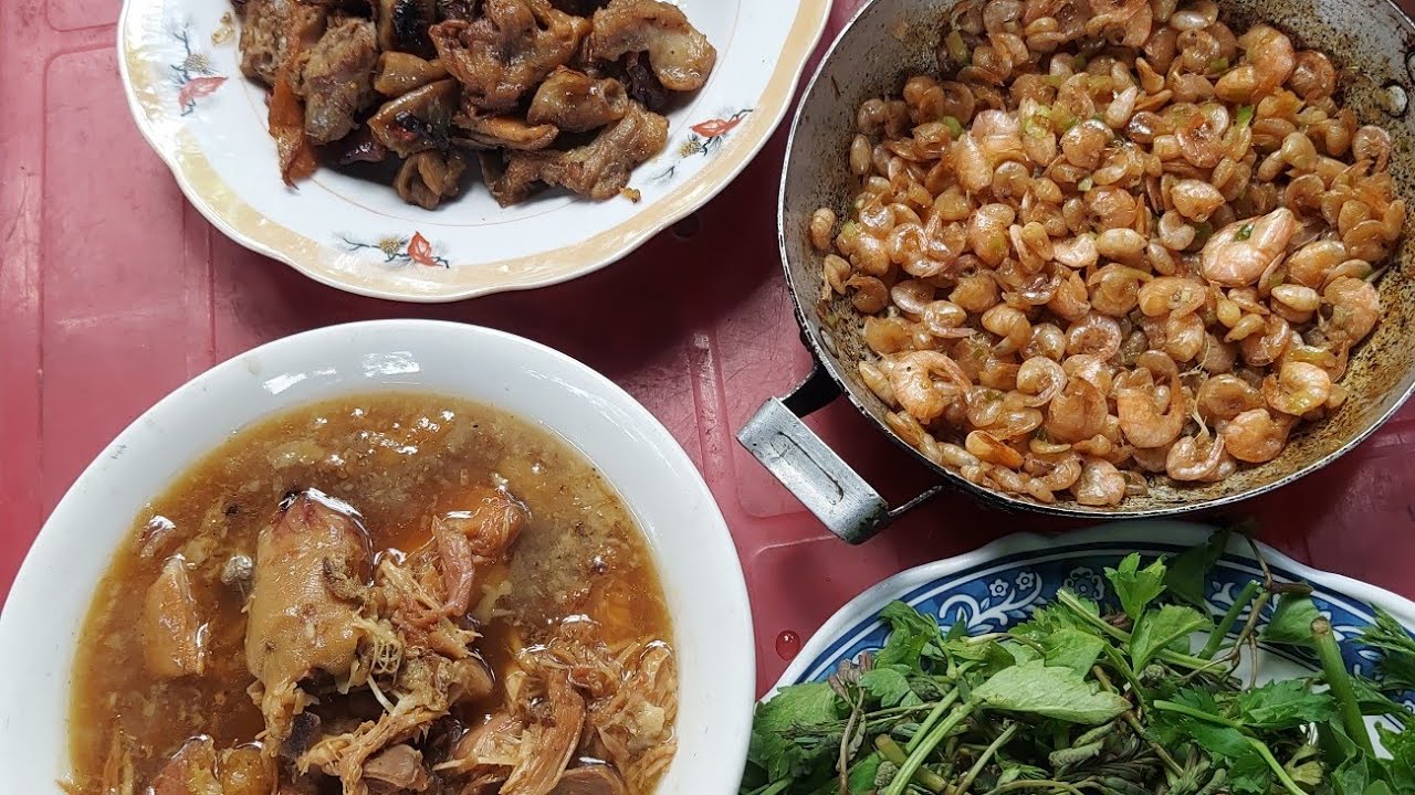 Bữa cơm gia đình. Giải cứu món ăn cù 
