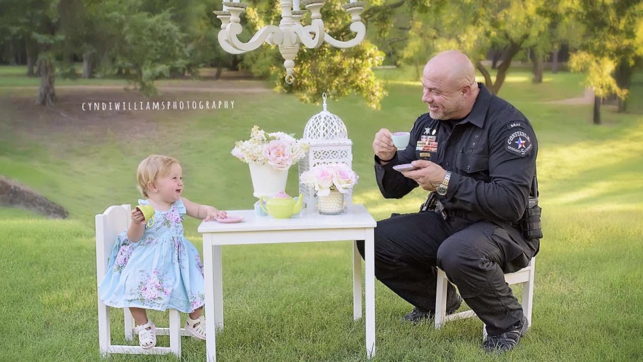 48-Year-Old Officer Who Had Tea With Toddler Dies