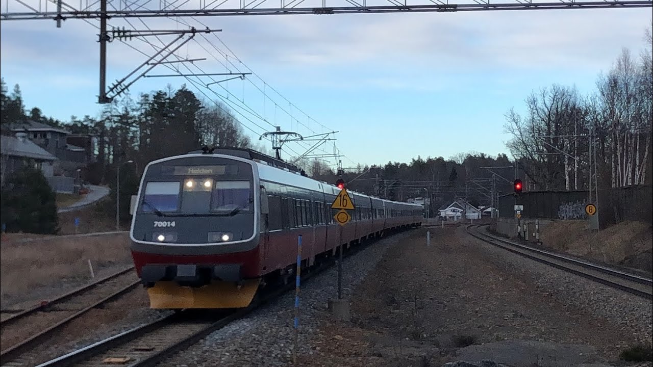 Trains at Kambo Station (Vy, CargoNet and BTS Rail/Grenland Rail)