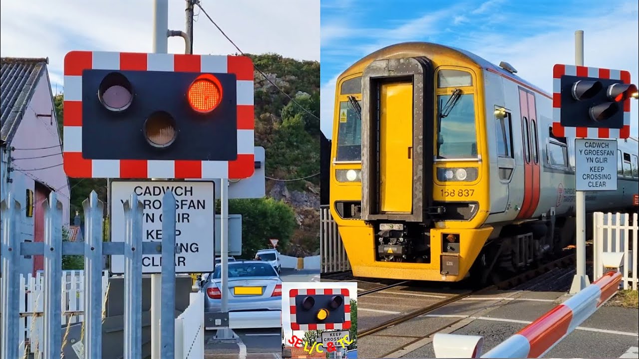 Pwllheli Goods Level Crossing, Gwynedd