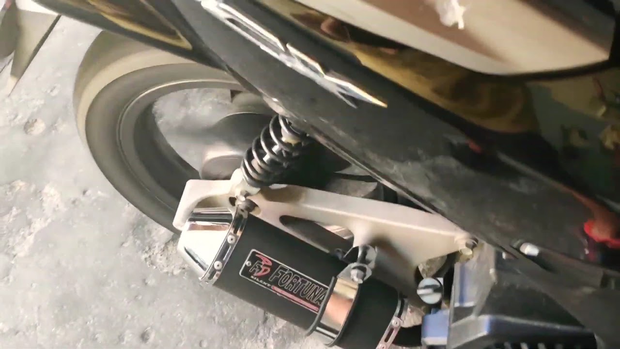 Escapamento Fortuna F1 mini trioval feito para a PCX