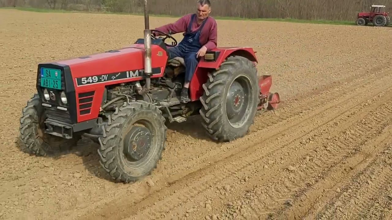 Setva kukuruza sa IMT 549 DV i  IMT dvoredna sejalica