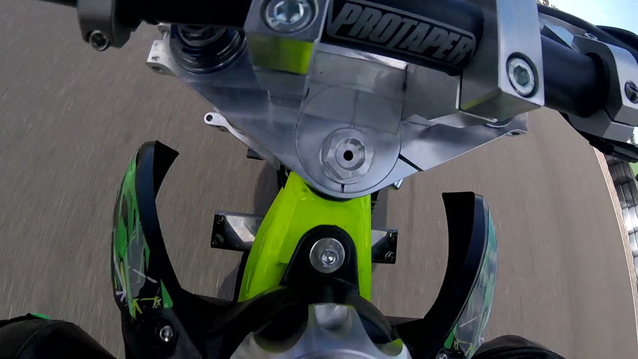 Unas vueltas en circuito Yepes Motor, con la nueva Berta de Motodoc Machines