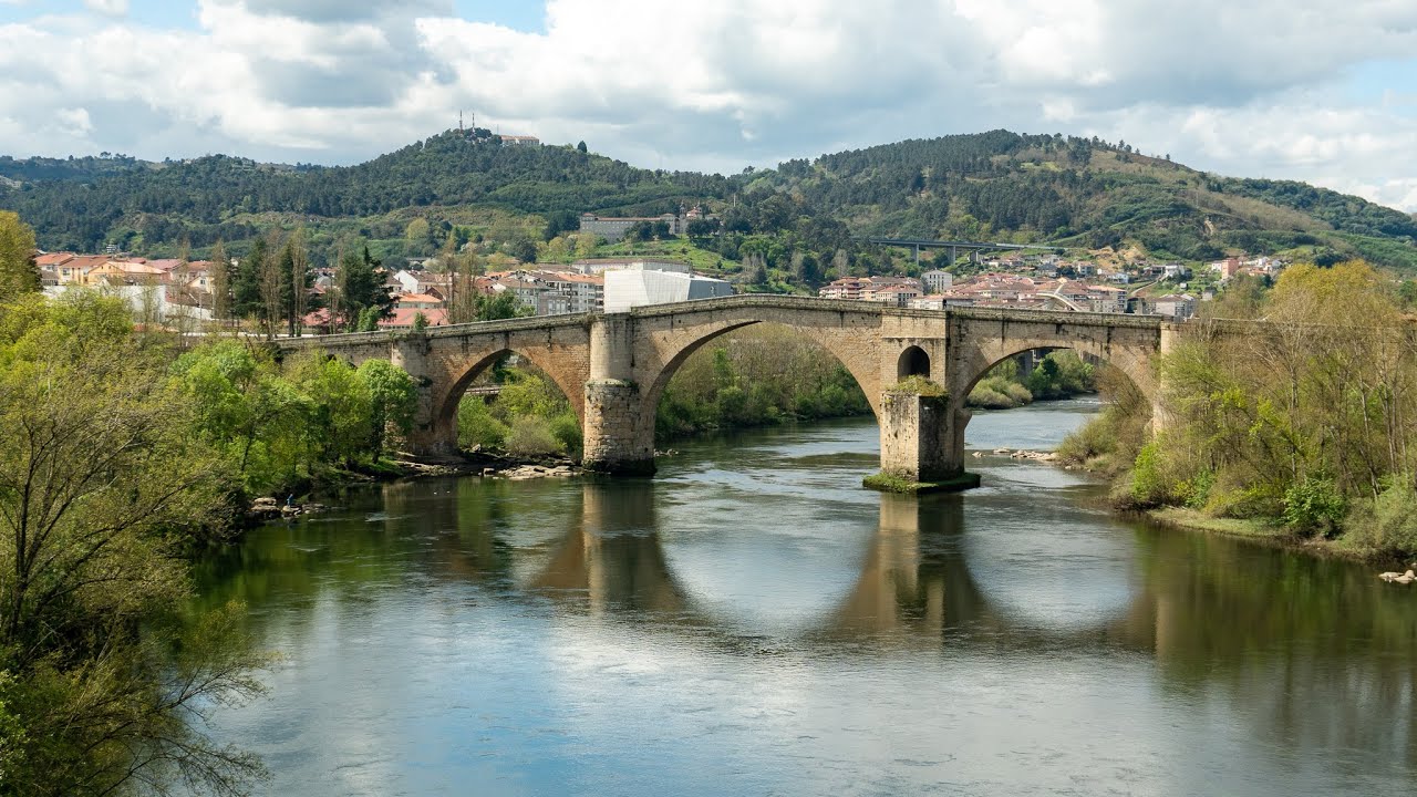España 4K - Ourense Walking Tour - Entrepostales