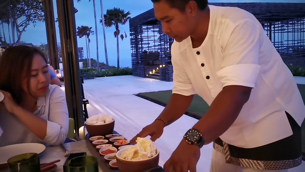 Dining experience at The Warung by Alila Villas Uluwatu
