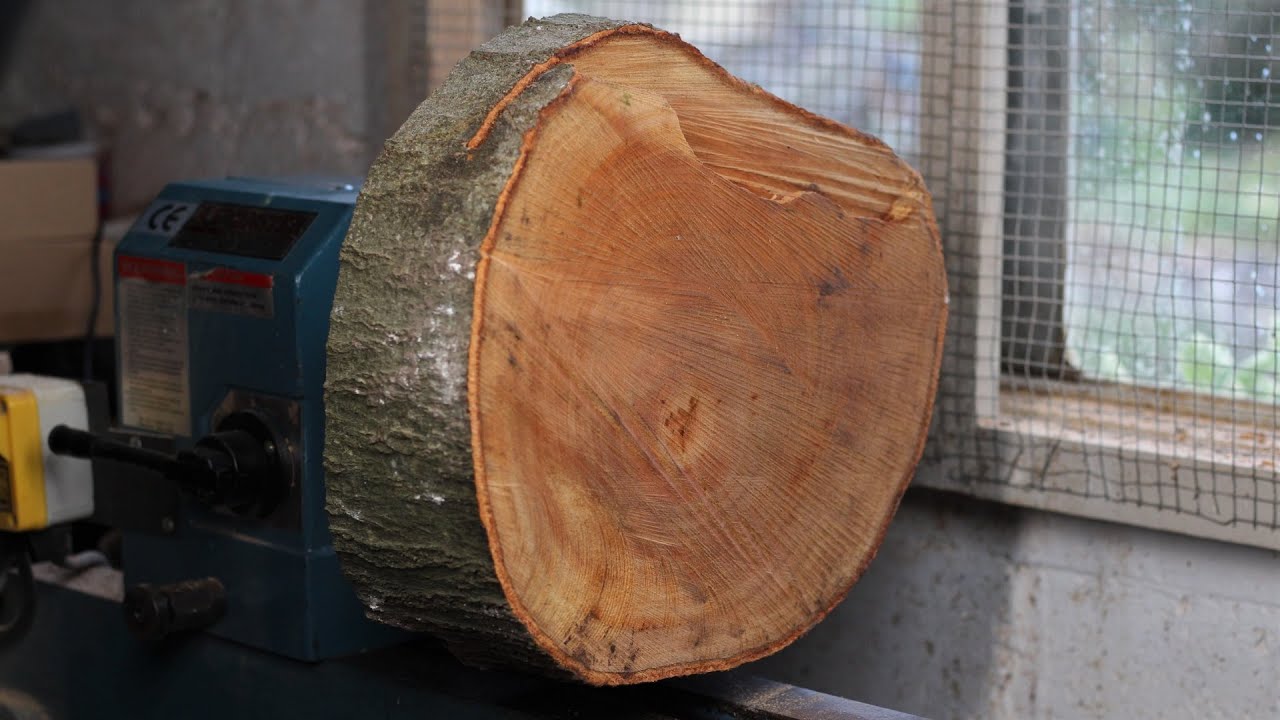 Woodturning - Wet Beech Wobble-Bowl!?