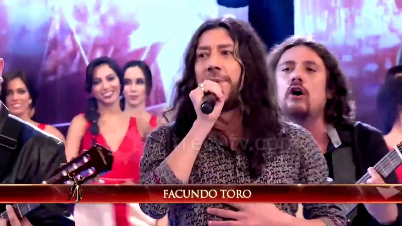 zamba para olvidarte FACUNDO TORO en vivo.SHOW MATCH.