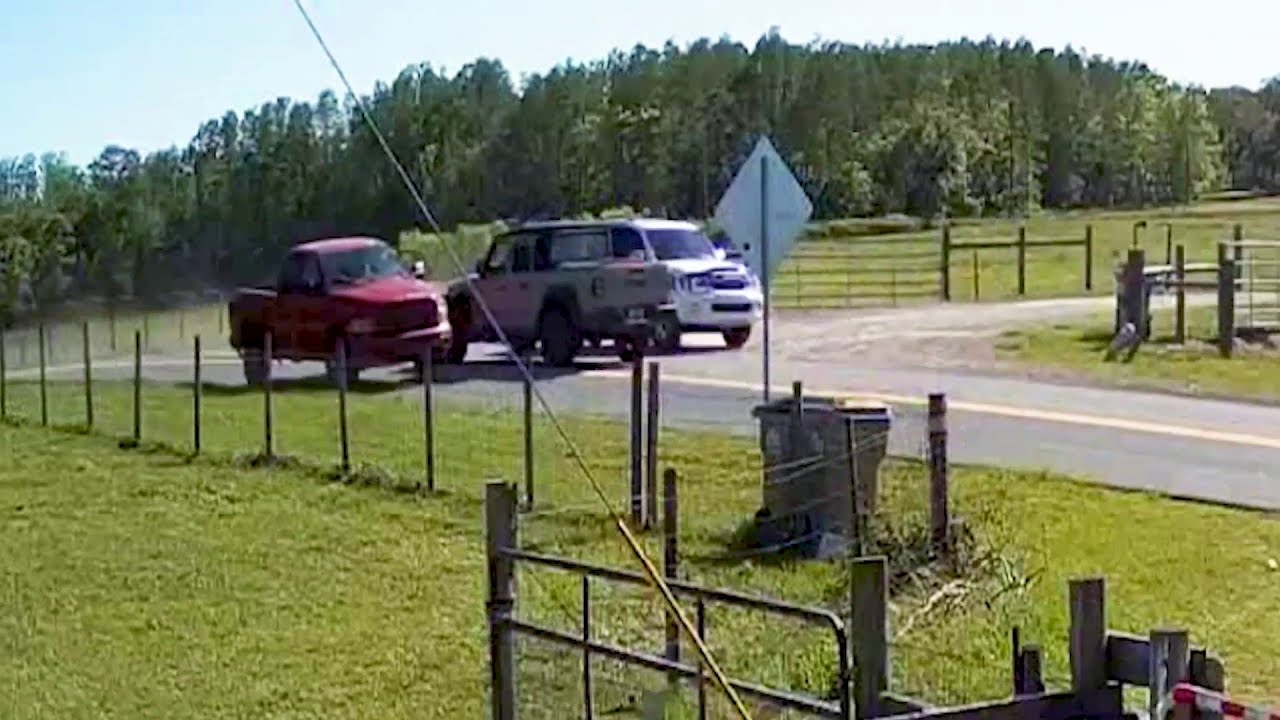 Forgotten roads: Groveland residents demand action after close calls, crashes