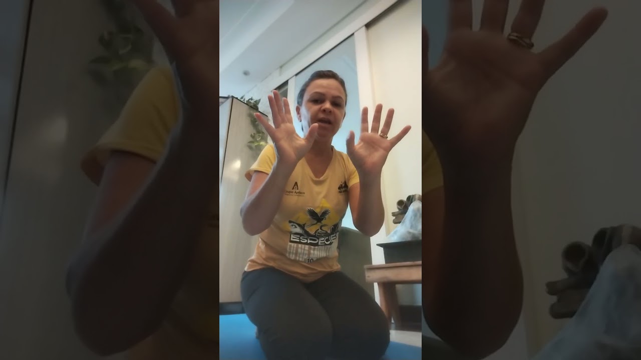 19. @LeveyogaJosianaFazani 5 minutos de yoga com a Josi. 