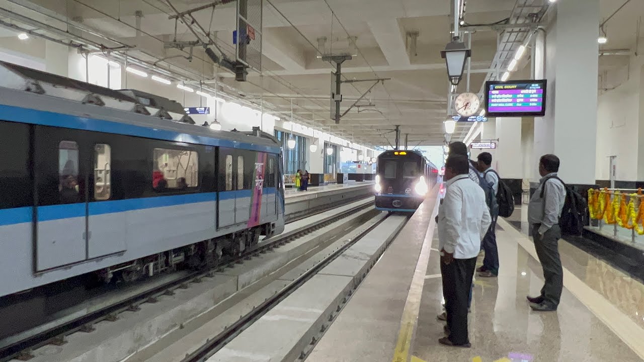 Pune Metro INAUGURATED! Finally lamba travel kiya - Experience Vlog