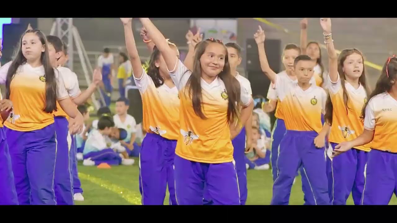 INTERCLASES  COLPRESENTACIÓN 135 AÑOS