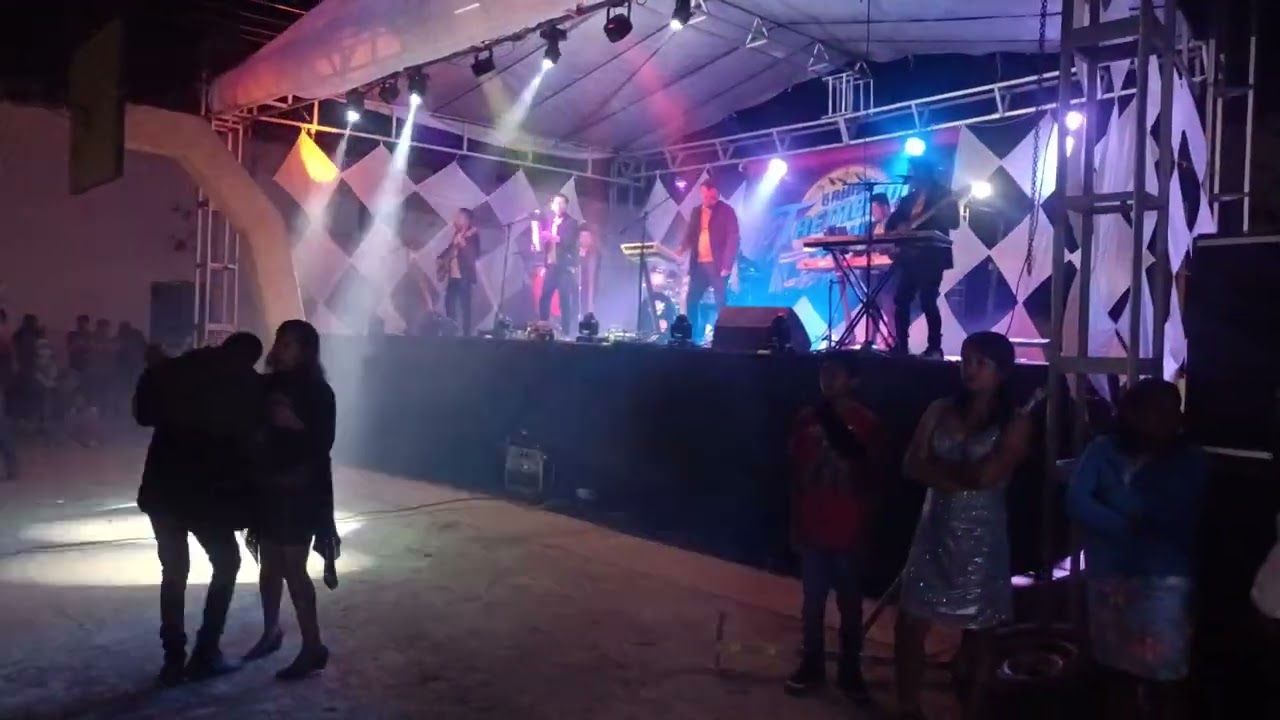 grupo tremendo latino en tecacahuaco, Atlapexco, Hgo 30/12/2022