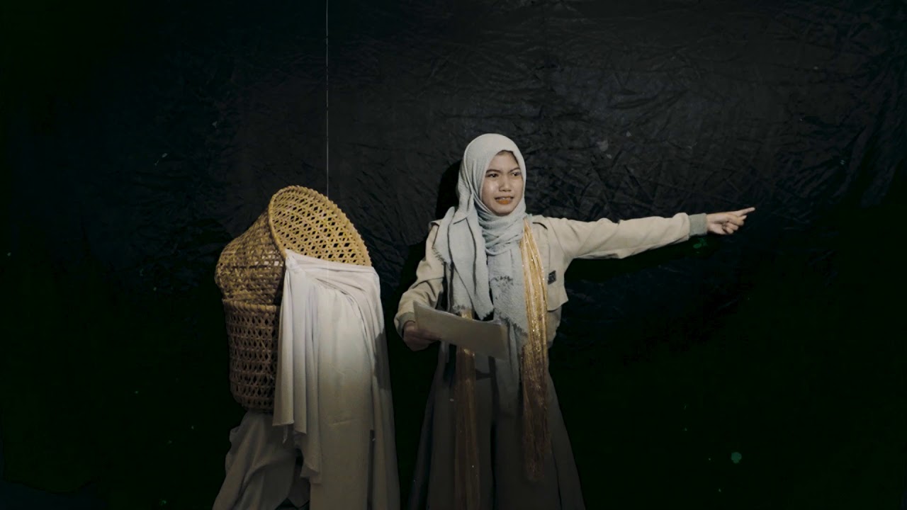 INDRI ANANDA | JUARA FAVORIT LOMBA BACA PUISI HTR 2021