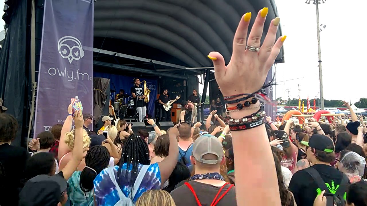 Chase Atlantic - Triggered (Vans Warped Tour 2018 Nashville, TN)
