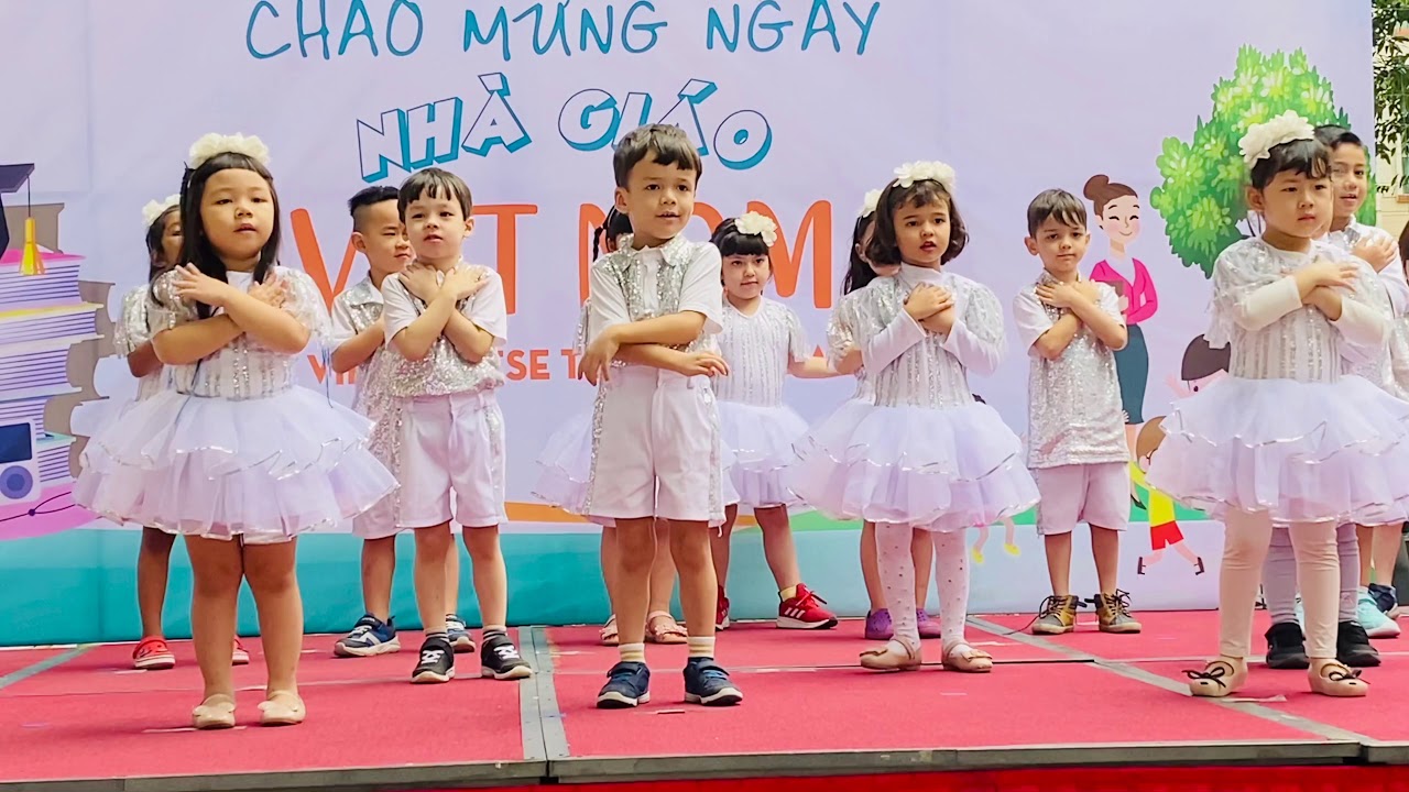 Teachers Day Celebration. Kindergarten students Performance
