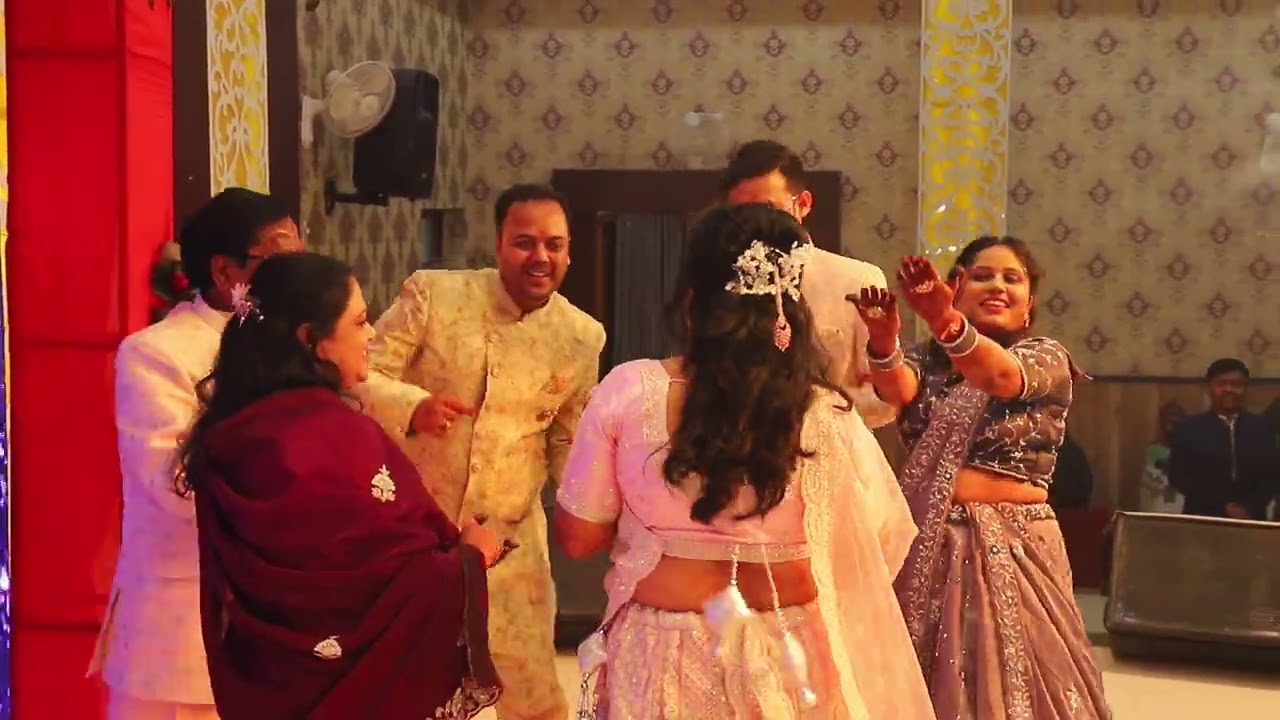 Family Dance ||  #family #couplegoal #arrangemarriage #familyvlog #wedding #ytindia #viral #ytindia 