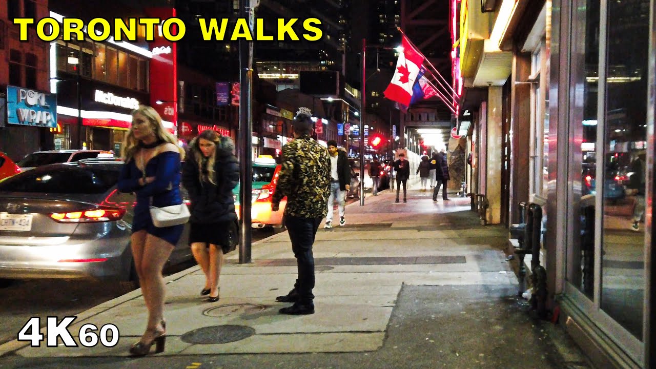 First walk of 2020! - New Year's in downtown Toronto on Yonge St [4K]