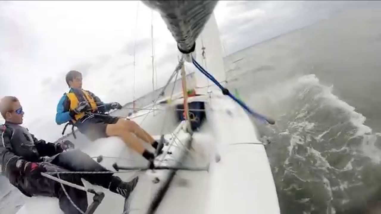 Club 420 sailing (20+ knots)