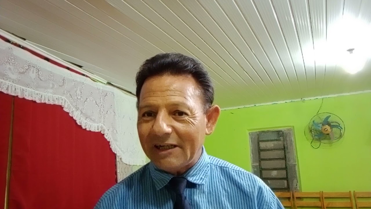 Deus aparece a Salomão pela segunda vez e lhe faz promessas