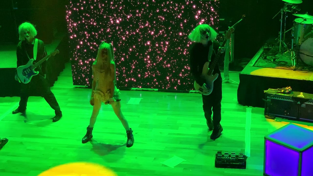 Poppy's Concert Finale for Am I a Girl tour,  Metal & X, 2/27/19