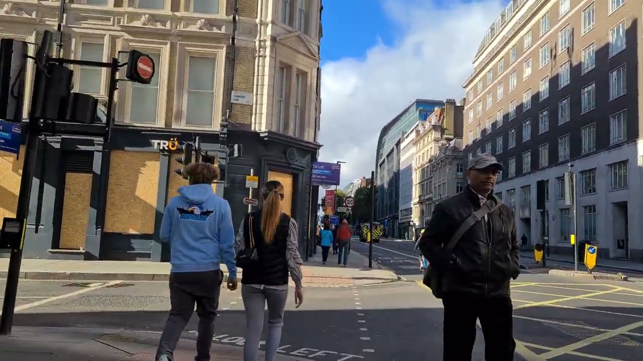 High Holborn (2022) Walking through