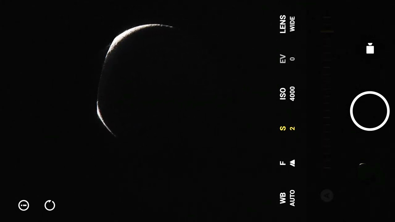 Lua com e sem telescópio
