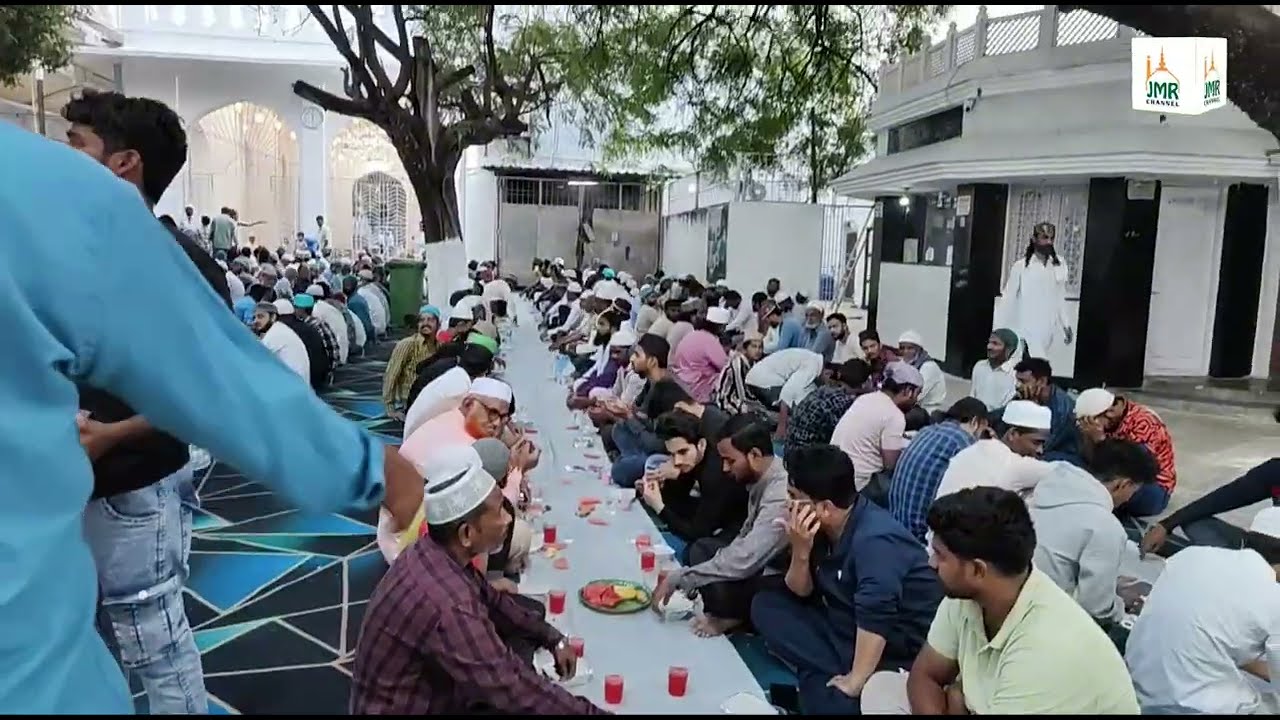Ramzan Iftar at Hazrat Khwaja Banda Nawaz Dargah | Gulbarga Sharif Dargah Iftar