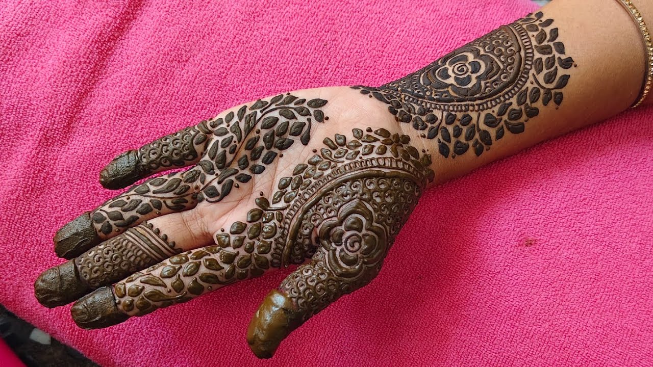 Flower + Leaves mehndi design 🥀+🍂 #mehndi #fronthandmehndi #flowers #leaves