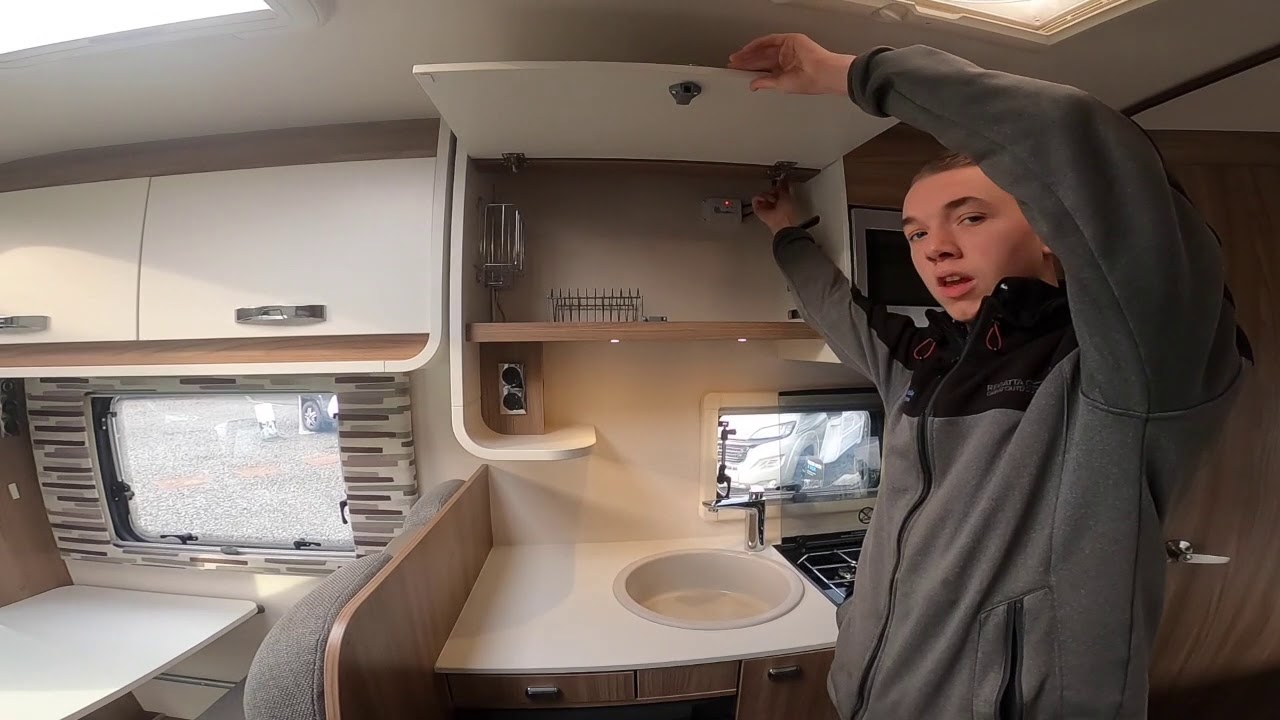 Swift Distiction Escape 664 Handover
