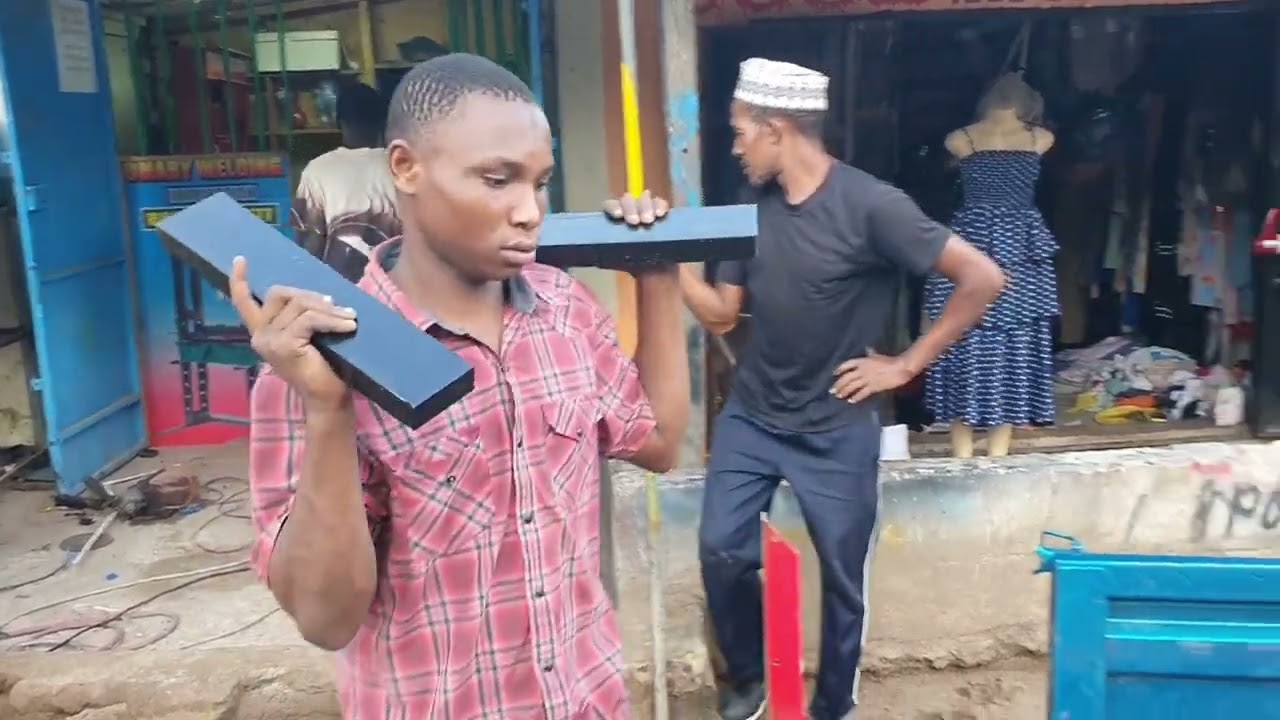 TUNAHUSIKA NA UUZAJI NA UTENGENEZAJI WA PRESSING MACHINE .MAGARI NA BAJAJI.TUNASAFIRISH MIKOANI KOTE