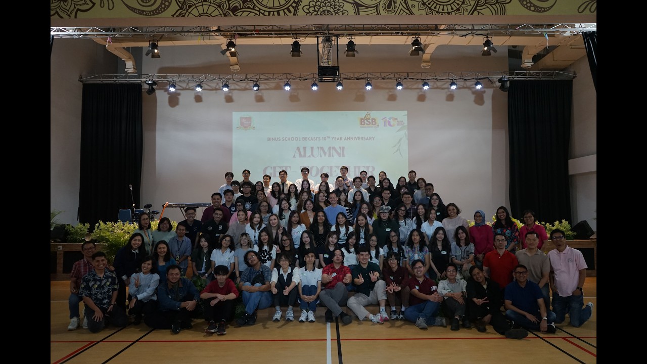 Berbagi Cerita, Canda, Tawa Lewat Alumni Get-Together
