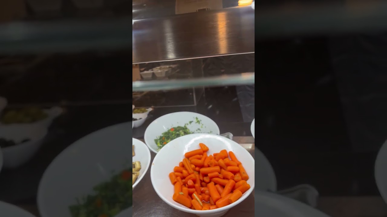 BUFFET DINNER AT VERANDA HOTEL CUBA . PLEASE SHARE,SUBSCRIBE,LIKE,COMMENT 