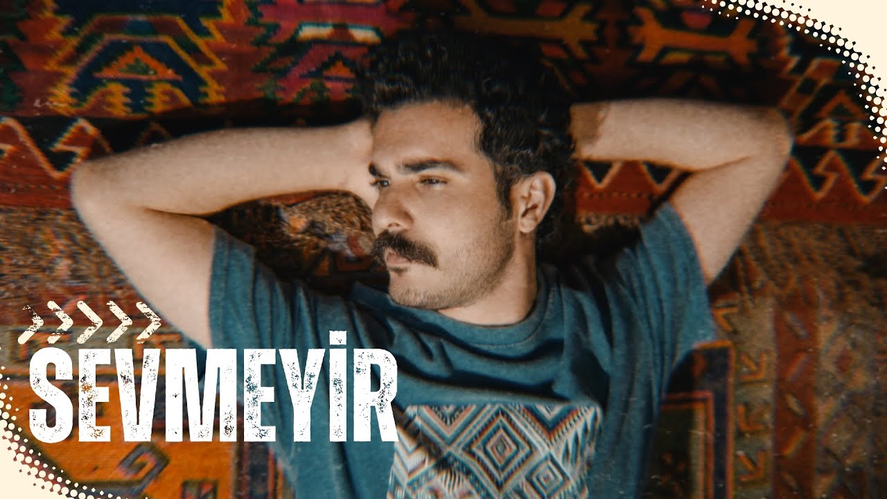 İlkin Dövlətov - Sevməyir (Rəsmi Video)