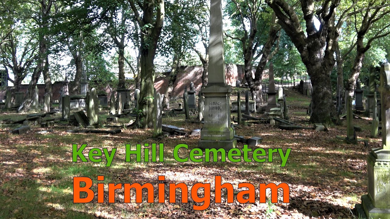 Key Hill Cemetery, Jewellery Quarter, Birmingham, UK: Exploring the memorials.