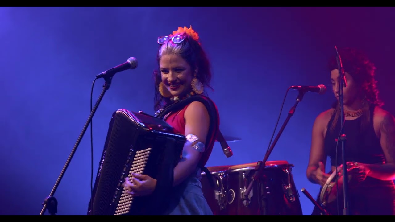 Vem Morena   Vitoria Faria