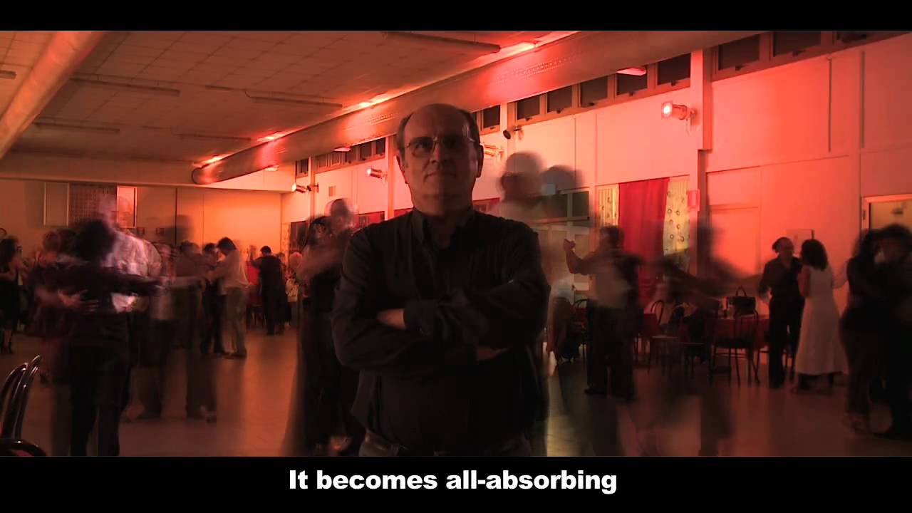Ad occhi chiusi - film documentario