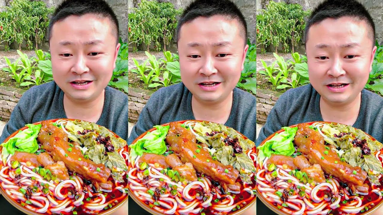 Eating with Axing Satisfying Spicy Noodles with Pig Trotter | Supper Eating Show Super Delicious