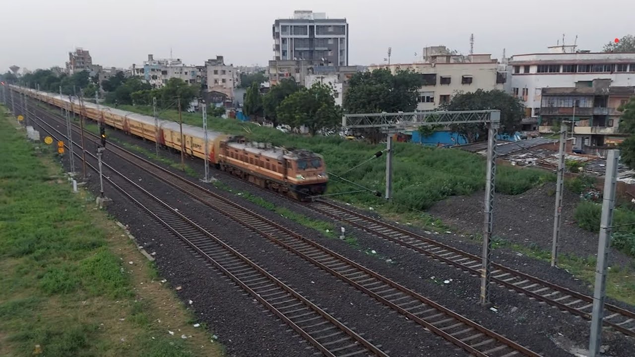 Gujarat Queen Moving Towards Vadodara