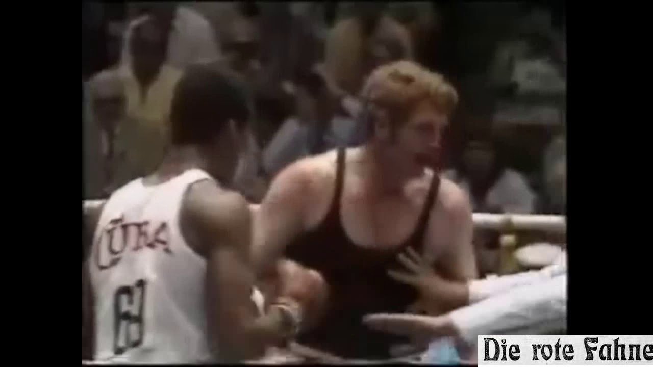 Teofilo Stevenson (Cuba) vs Peter Hussing (West Germany)