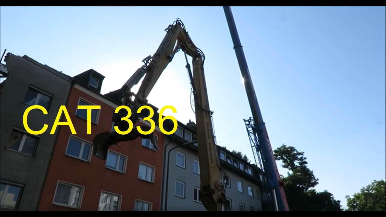 Excavator CAT 336F Longfront demolition site