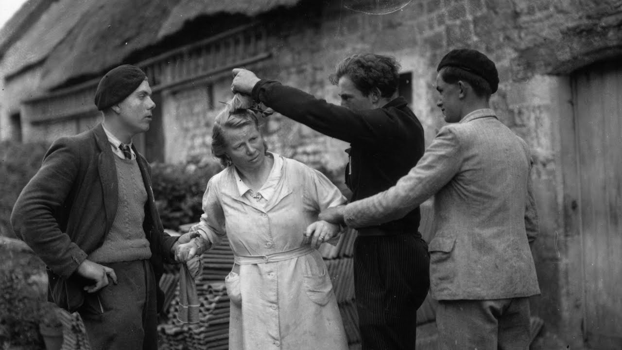 Why Were These French Women&rsquo;s Heads Shaved in 1944? || The Shorn Women's
