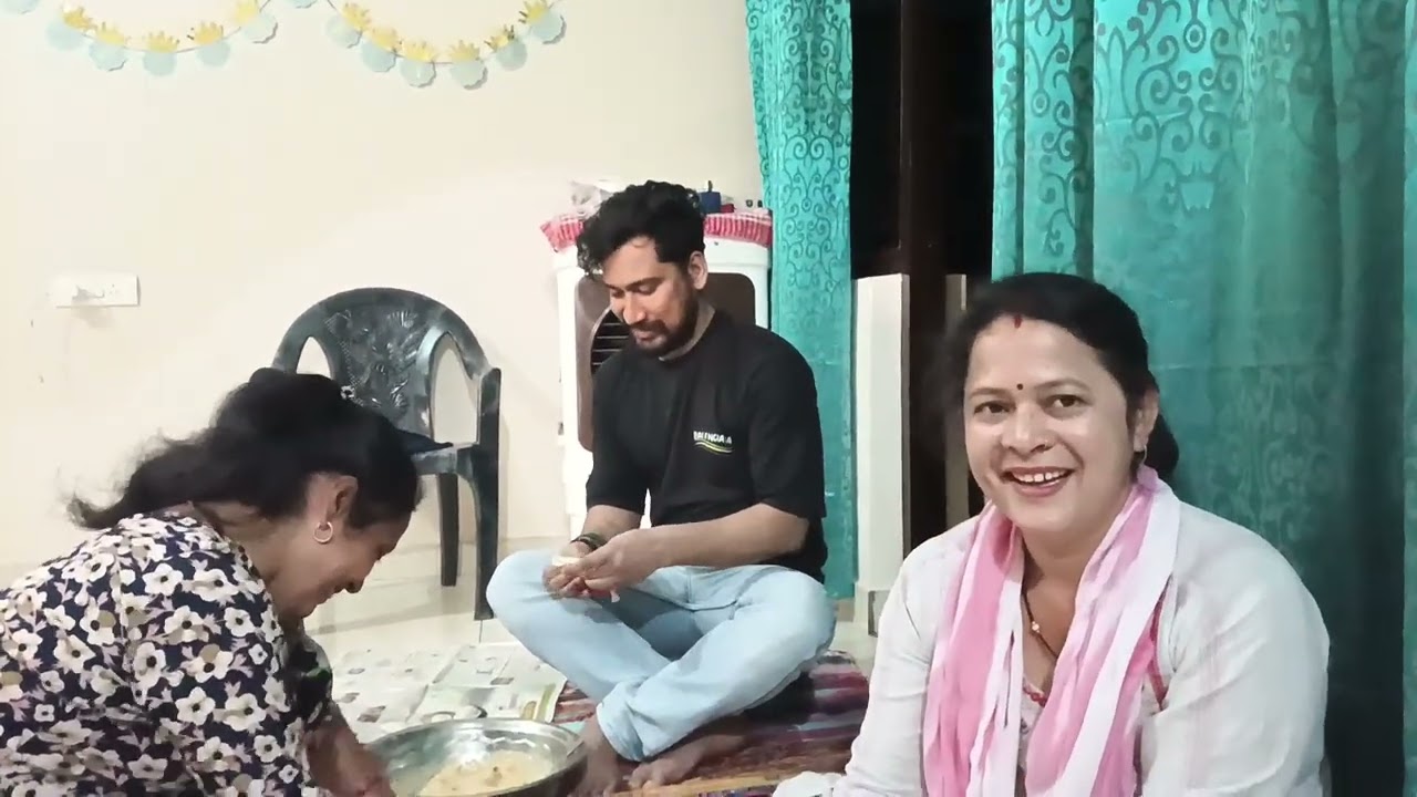 आज बने हम लोगों ने गुजिया🙏❤️🕉️👍